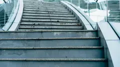 Monte-escalier extérieur d'occasion : ce qu'il faut vérifier